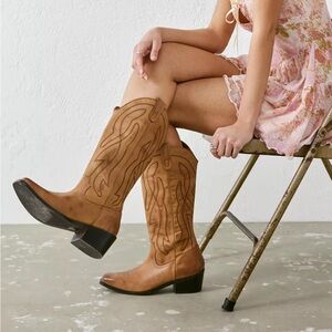 NWT UO Cassidy Western Tan Leather Boot Size 6 Women’s